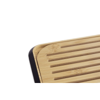 Détail de la planche à pain en bambou