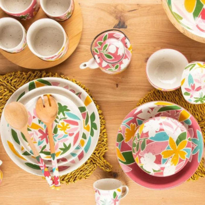 Vaisselle en céramique et vaisselle en grès : Élégance et authenticité pour  vos repas
